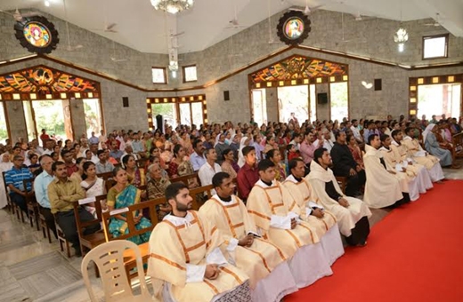 Bishop Francis Serrao ordains 9 deacons